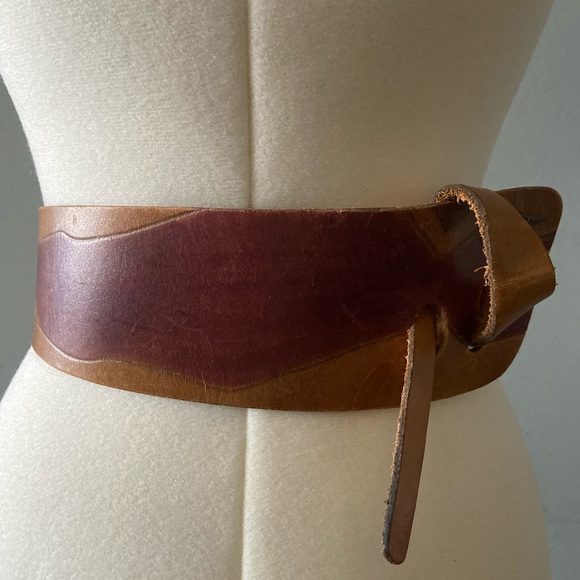 Anne Klein Accessories - Beautiful Vintage Anne Klein Leather Belt